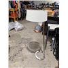 Image 1 : Floor lamp