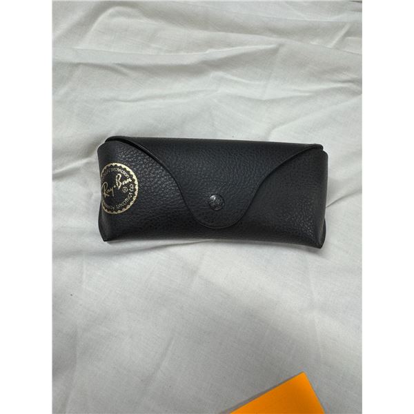 RayBan glass case