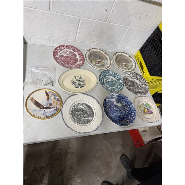 Assorted collector plates
