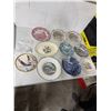 Image 1 : Assorted collector plates