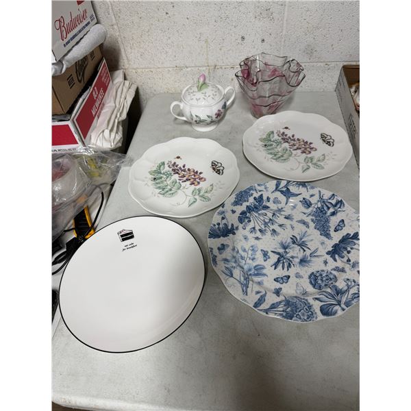 LENNOX butterfly meadow, Vaze and other collectible plates