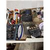Image 4 : Miscellaneous lot, household tools, etc.