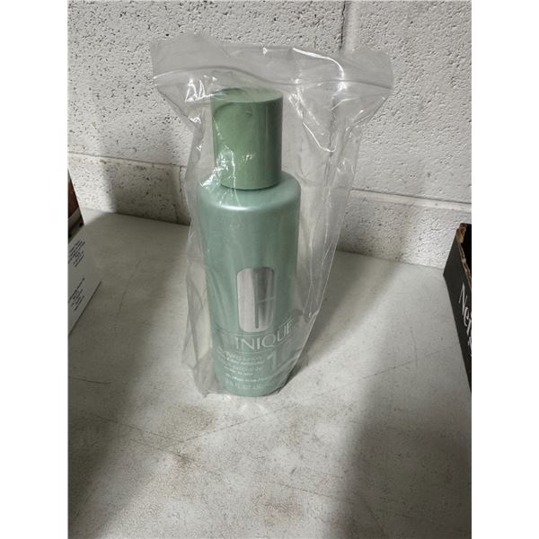 Clinique clarifying lotion