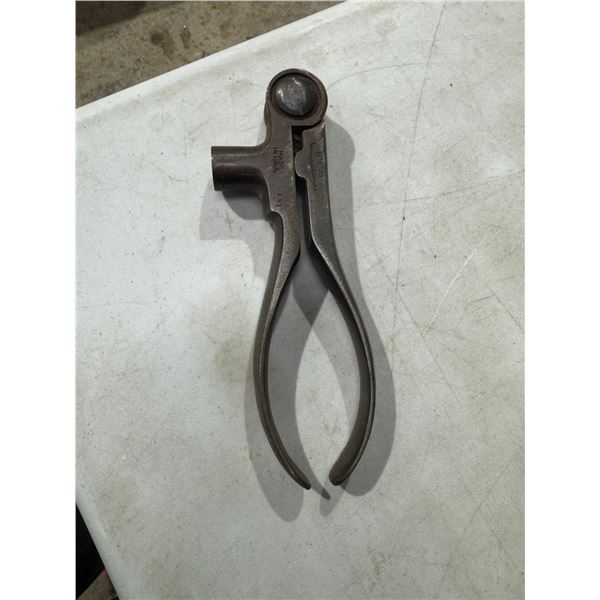 Loader tool