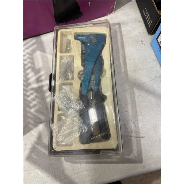 Rivet tool