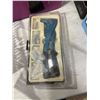 Image 1 : Rivet tool