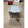 Image 1 : Bin with lid