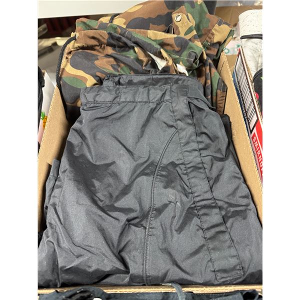 Sunice, medium pants and other