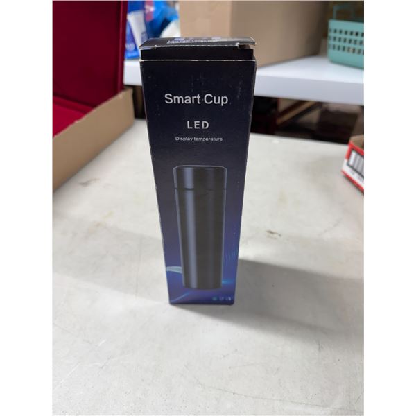 Smart cup LED temperature display