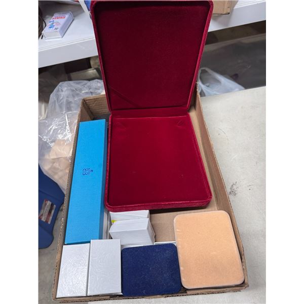 Assorted jewelry boxes