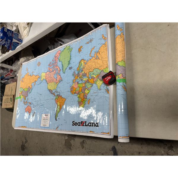 2 world maps