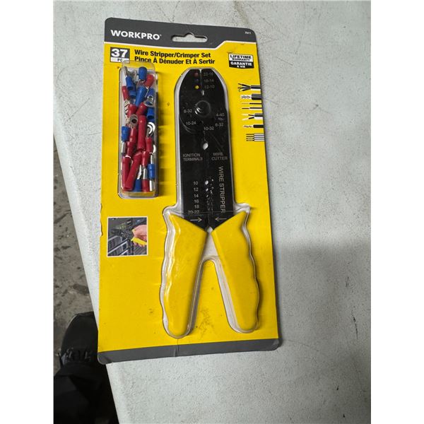 Wire stripper/crimping set