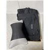 Image 1 : Computer bag, and cushion