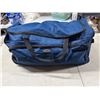 Image 2 : Bamboo pillow table runner, and Cambridge duffel bag