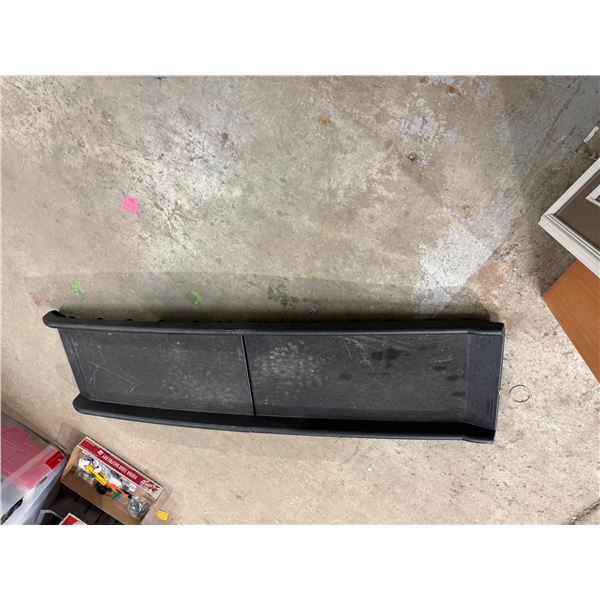 Folding pet ramp