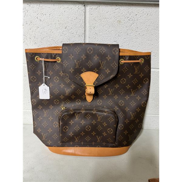 Louis Vuitton purse, authenticity up to buyer to verify before bidding