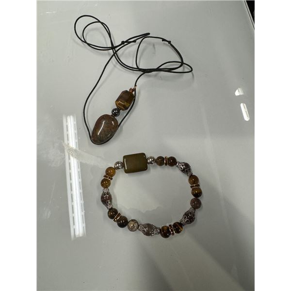 Gemstone necklace and bracelet