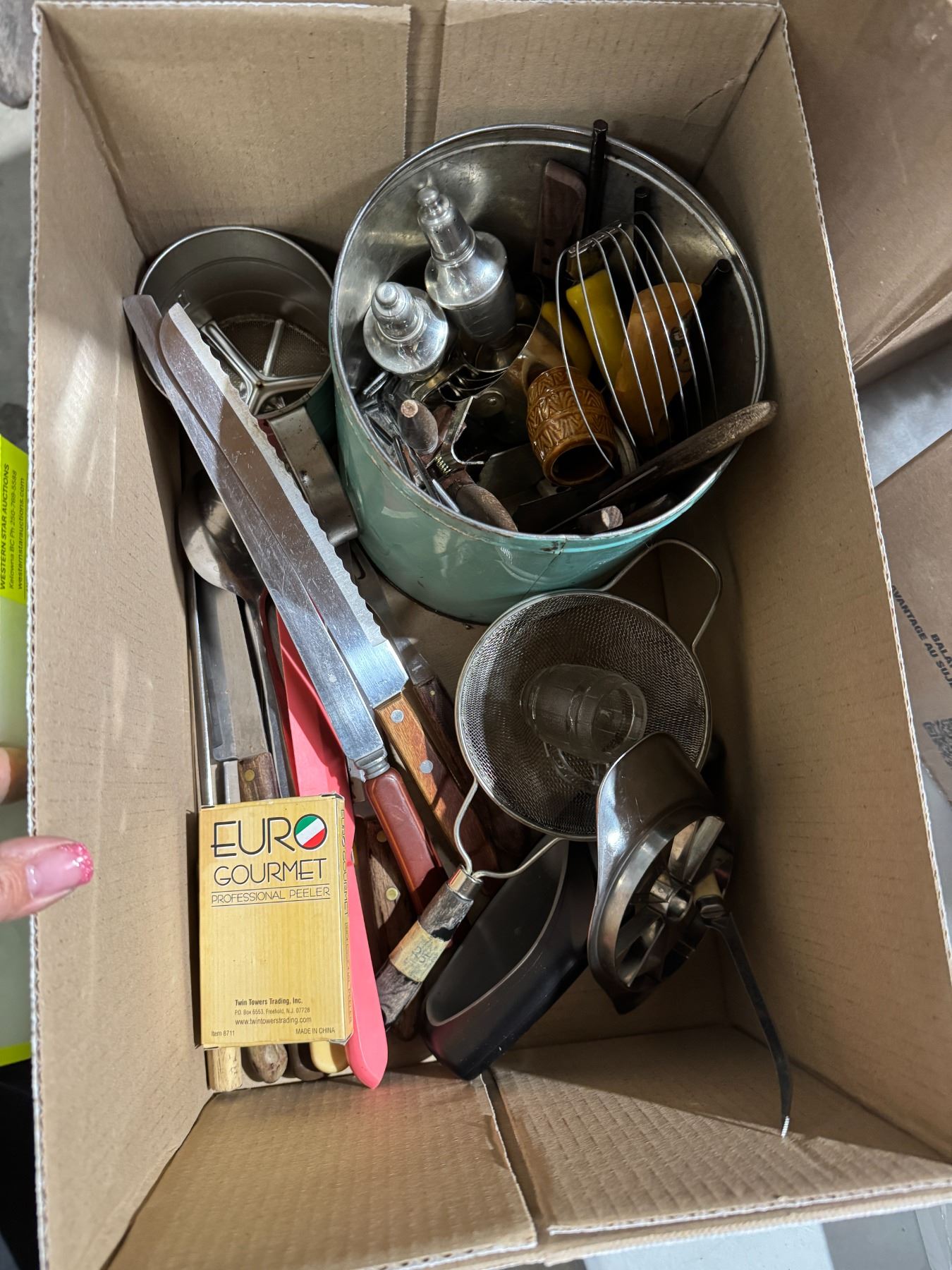 Vintage kitchen items