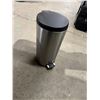 Image 1 : Step garbage can