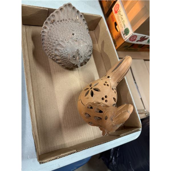 Pottery chicken decor
