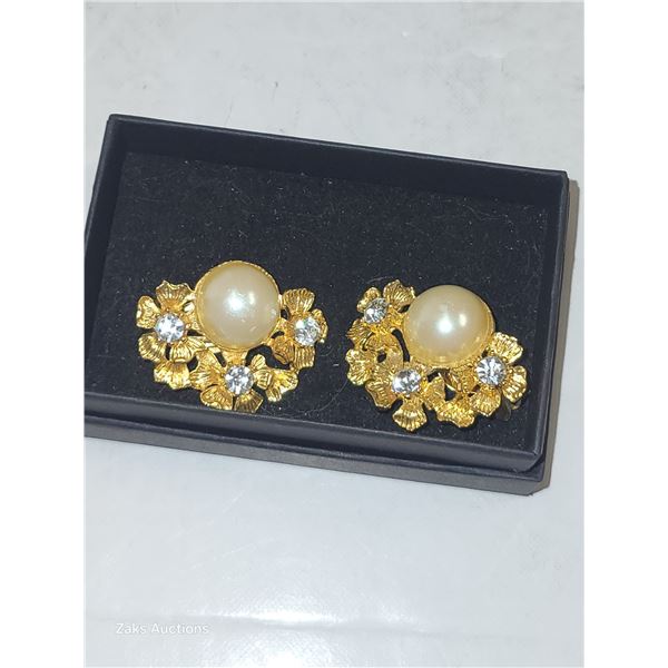 Vintage Signed Butler Simulated Pearl & Crystal Clip On Earrings