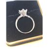 Image 3 : 2 Carat D White Round 8.0mm Moissanite Ring - Sparkles like it should!