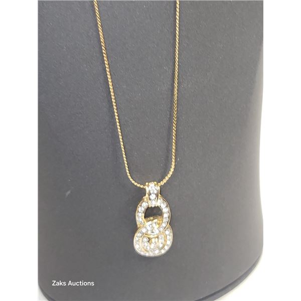 Tested (unmarked) 10K Necklace with Dazzling Rhienstone Pendant