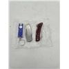 Image 1 : 2 lock blade pocket knives and Keychain light