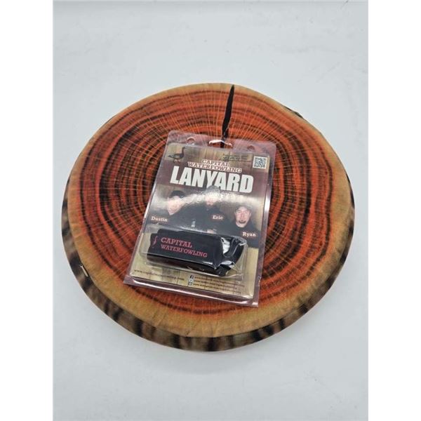 hunting seat cushion & lanyard