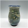 Image 3 : Early Moorcroft Pottery Fish Vase