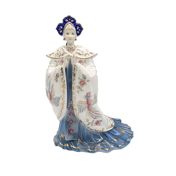 Coalport English Bone China Princess Turandot Figurine
