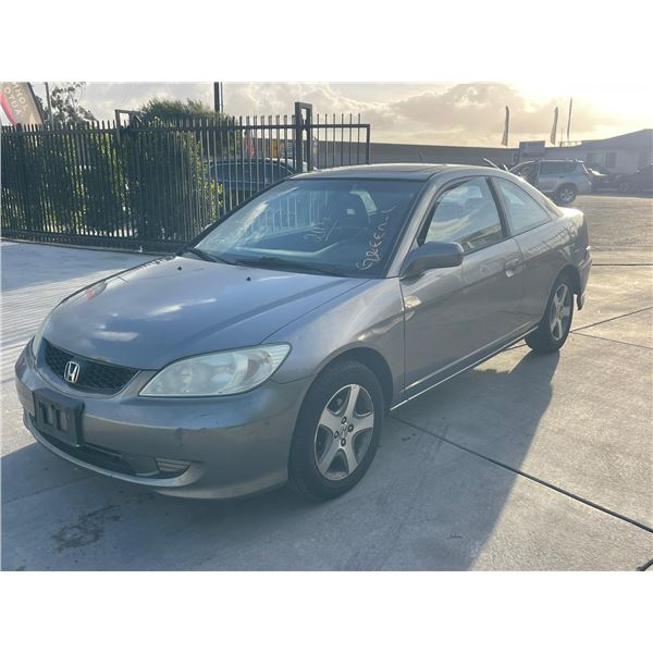 HOND CIVIC 2004 T-DONATION