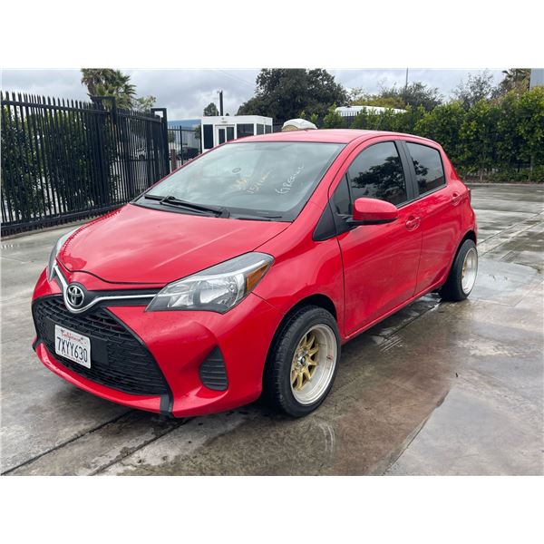 TOYT YARIS 2015 T-2 DAYS
