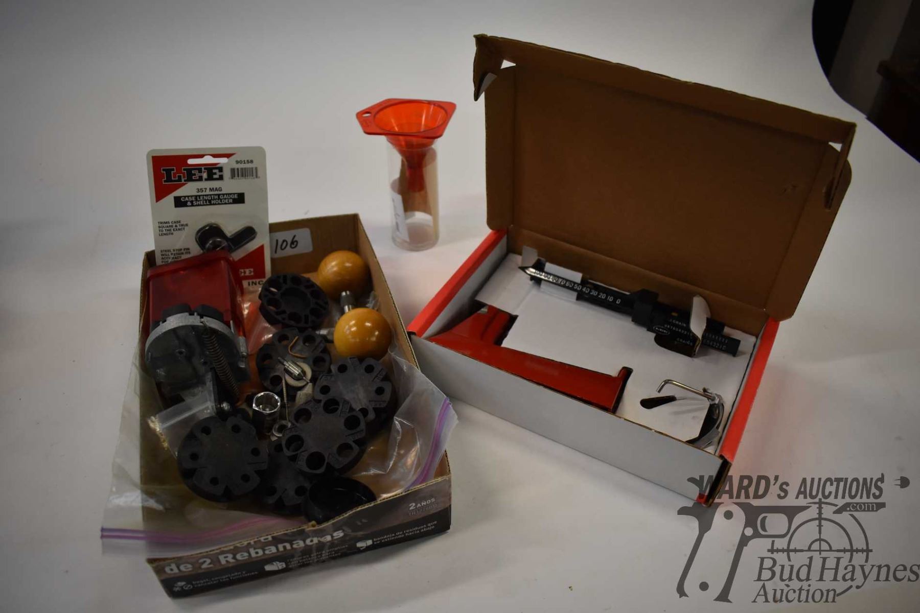 Lee powder scale new in box, and Lee auto prime XR new in box