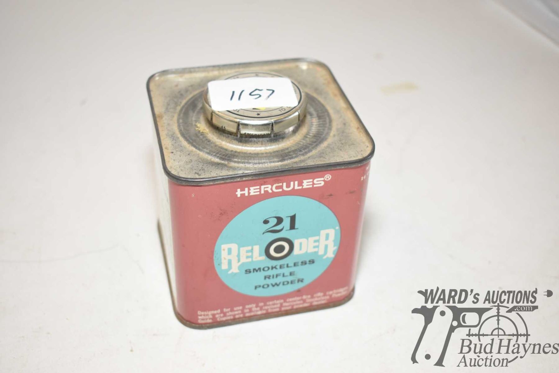 One vintage sealed 1lb container Hercules 21 Reloader rifle powder