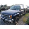 Image 2 : 94 CHEVROLET MDL CK20903 4X4 LIGHT MAINT UTILITY TRUCK 2500 SERIES, DOES NOT RUN, ODOMETER INDICATES