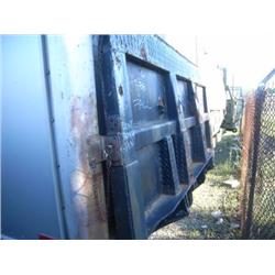 INTERNATIONAL MDL 1654 4 X 2 VAN TRUCK GVW 16, 000 LBS ODOMETER INDICATES 5, 580 MILES, TRUCK RUNS, 