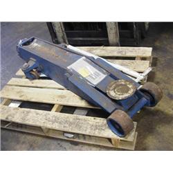 (1)PLT VEHICULAR ITEMS TO INCL:(2)BRAKE CHAMBER ASSY PN 1126M001-1 MDL 3030D07, (1)JACK DOLLY TYPE H