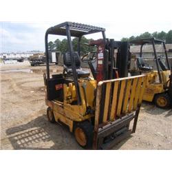 HYSTER, MDL: E40XL, SN: C108G07389J8001, 4K ELECTRIC FORKLIFT, NO BATTERY, NO FLOOR PANEL, 8992. 5 H