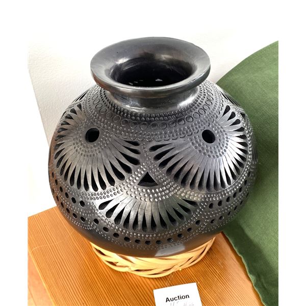 Barro Negro Pottery A