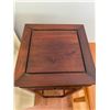 Image 2 : Rosewood Plant Stand A