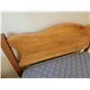Image 7 : Oak Twin Size Bed  C