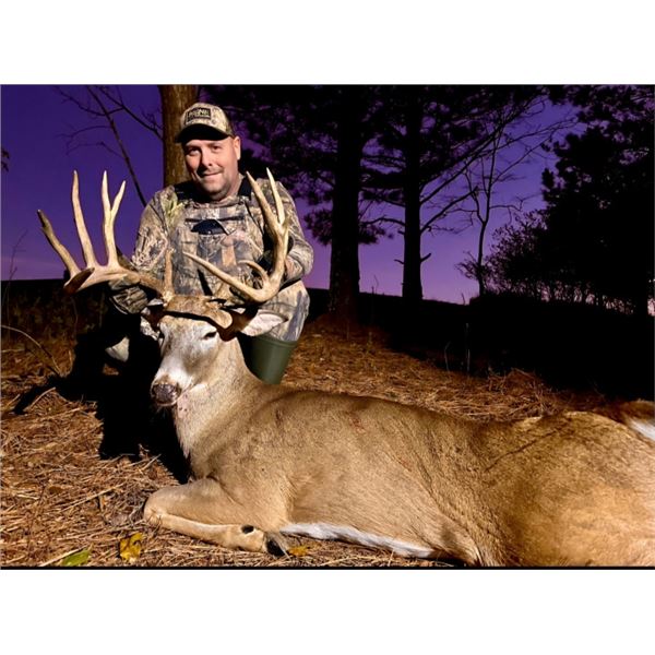 Alabama Whitetail Hunt at Triple Hollow