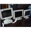 Image 1 : 3 Flat Panel Monitors