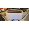 Image 10 : INSTA VORTEX PRO AIR FYER, COFFEE MAKER AND TOASTER