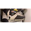 Image 2 : HOCKEY SKATES S10 AND TWO SOFT BALLS