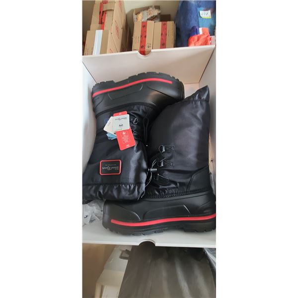 NEW WIND RIVER T-MAX BOOTS SIZE 11