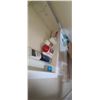 Image 10 : CONTENT OF UPSTAIRS BATHROOM