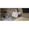 Image 14 : CONTENT OF UPSTAIRS BATHROOM