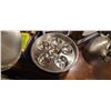 Image 2 : STAINLESS STEEL POT, KETTLE, EGG POACHER AND MISC